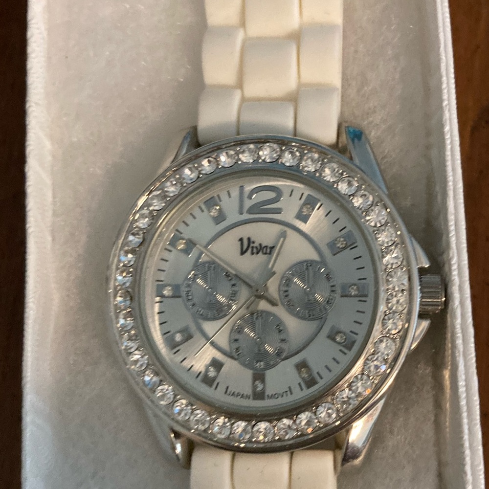 Vivar watch